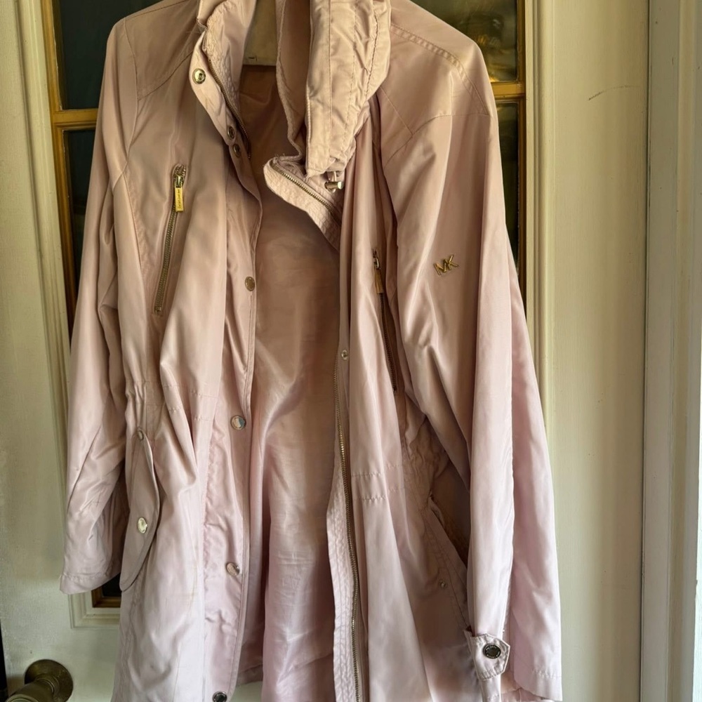 Light Pink Women's Lightweight Hooded Jacket